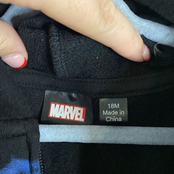 NWT- Marvel- Black panther zip up hoodie- Size 18months - Picture 4 of 5